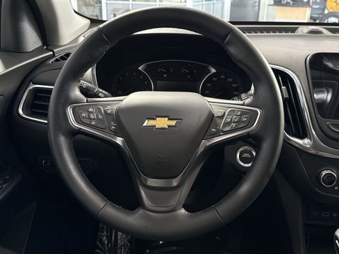 Used 2024 Chevrolet Equinox LT FWD image 17