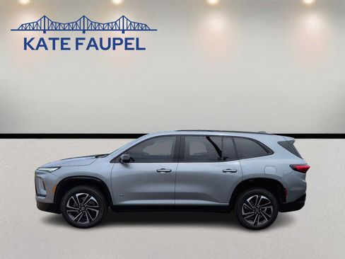 Used 2025 Buick Enclave Sport Touring FWD image 4