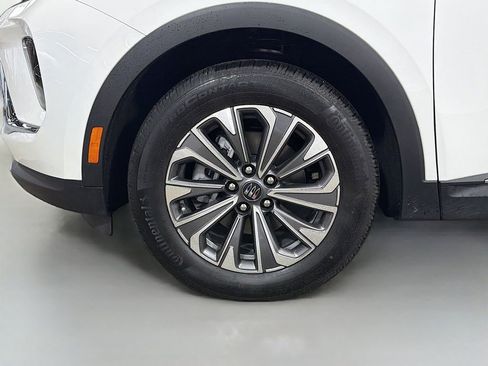 Used 2025 Buick Envision Preferred AWD/4WD image 33