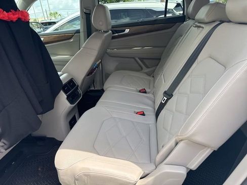 Used 2024 Volkswagen Atlas SE FWD image 5