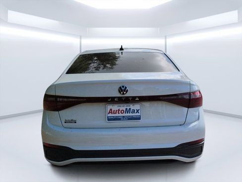 Used 2025 Volkswagen Jetta Sport FWD image 4