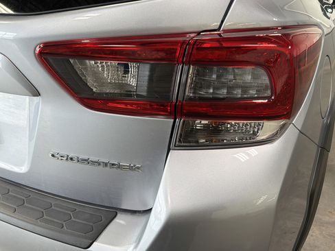 Certified 2021 Subaru Crosstrek 2.5i Limited w/ Popular Package #5 image 17