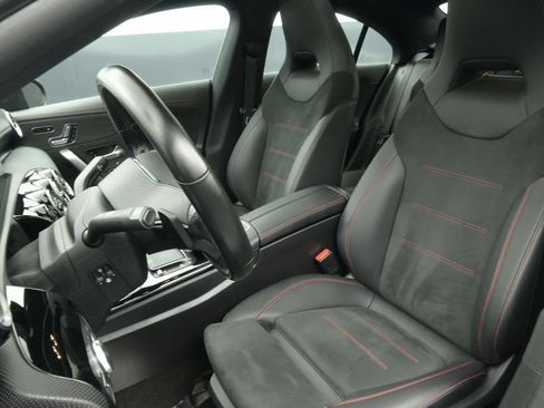 Used 2023 Mercedes-Benz CLA 250 4MATIC image 17