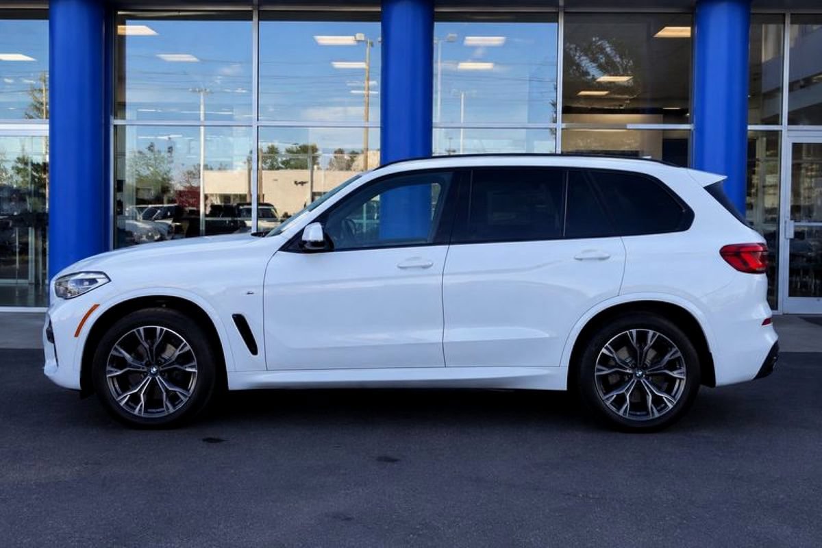 Used 2018 BMW X5 M AWD/4WD image 2