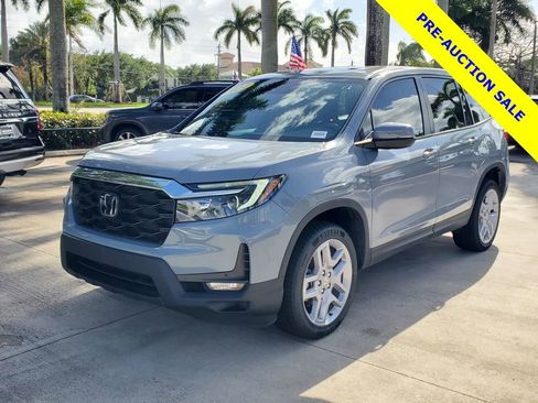 Used 2024 Honda Passport EX-L image 3