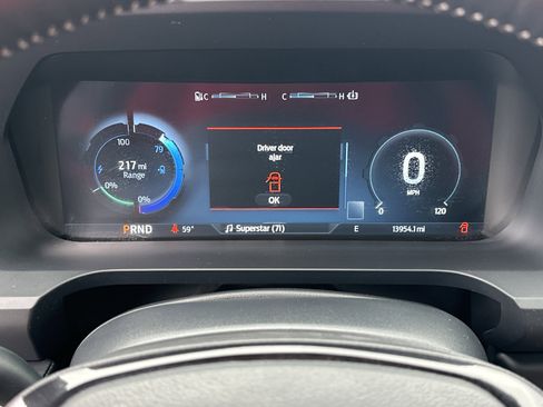 Used 2023 Ford F150 Lightning Platinum image 28