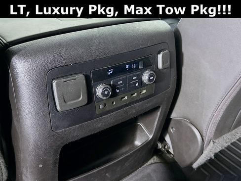 Used 2018 Chevrolet Suburban LT image 29