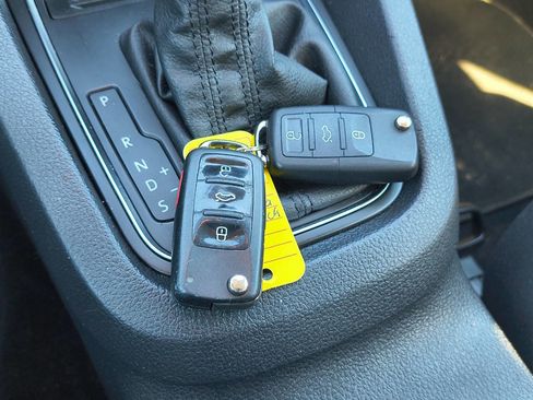 Used 2015 Volkswagen Jetta S image 14