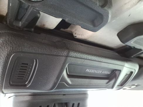 Used 2025 Jeep Wrangler Willys image 30