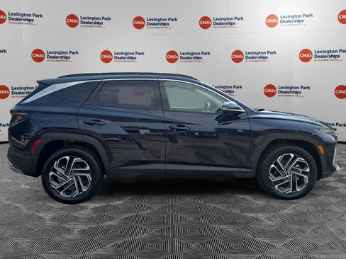 Used 2025 Hyundai Tucson Limited AWD/4WD image 8