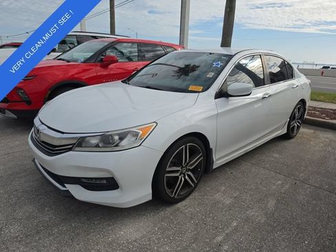 Used 2017 Honda Accord Sport image 3
