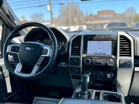 Used 2020 Ford F150 Lariat AWD/4WD image 12