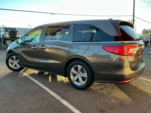 Used 2018 Honda Odyssey EX-L image 3