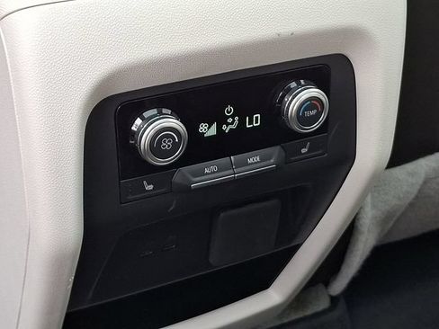 Used 2025 GMC Acadia Denali w/ Super Cruise Package AWD/4WD image 19