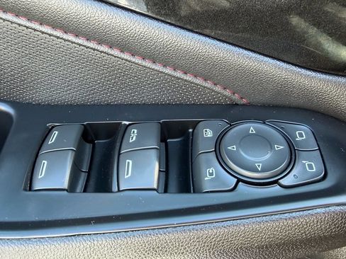 Used 2023 Chevrolet Traverse RS AWD/4WD image 23