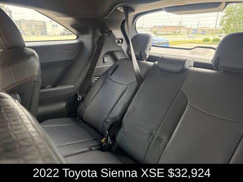 Used 2022 Toyota Sienna XSE w/ XSE Plus Package AWD/4WD image 14