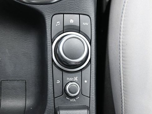 Certified 2019 Toyota Yaris LE image 23