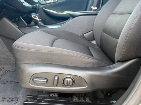 Used 2024 Chevrolet Malibu LT FWD image 21
