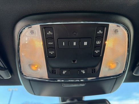 Used 2023 Chrysler 300 S w/ Comfort Group image 31