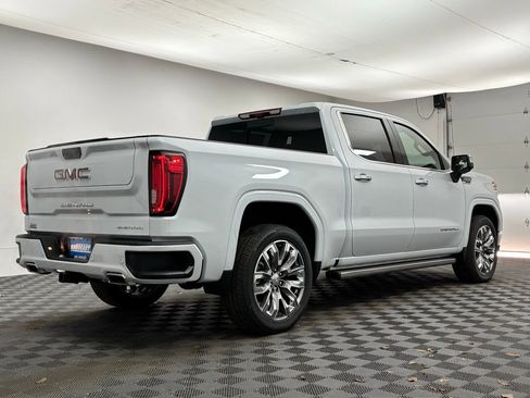 New 2026 GMC Sierra 1500 Denali w/ Denali Reserve Package image 9