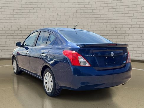 Used 2013 Nissan Versa SV FWD image 7