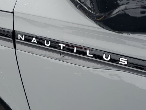 New 2026 Lincoln Nautilus Reserve w/ Jet Appearance Package image 7