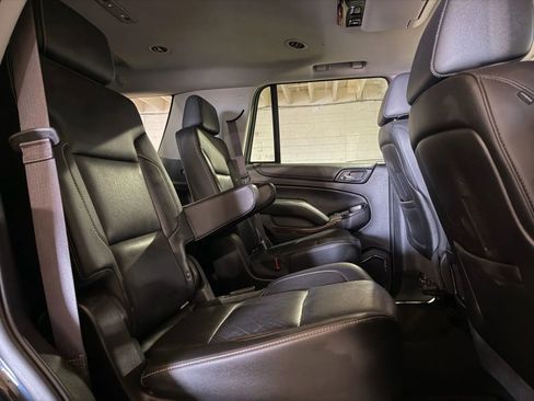 Used 2016 GMC Yukon SLT w/ Open Road Package AWD/4WD image 13
