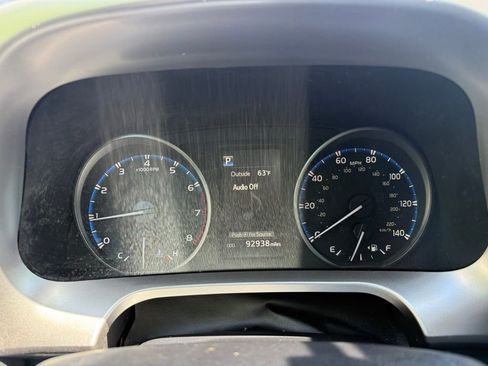 Used 2017 Toyota RAV4 XLE w/ Plus Special Value Package AWD/4WD image 11