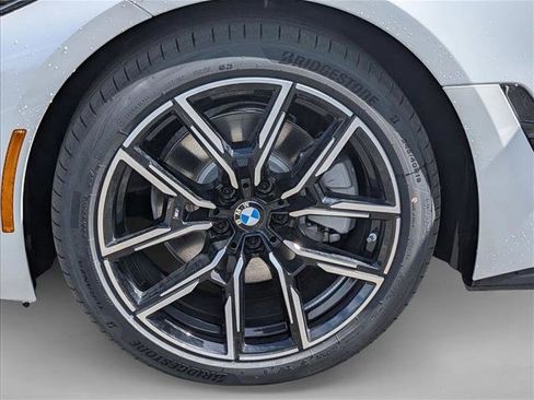 New 2026 BMW i4 eDrive40 w/ M Sport Package RWD image 9