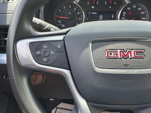 Used 2024 GMC Terrain SLE AWD/4WD image 18