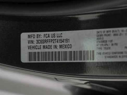 New 2026 RAM 1500 4x4 Crew Cab image 38