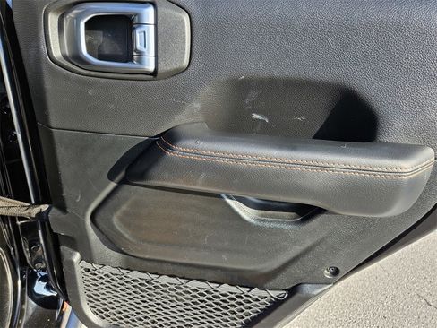 Used 2021 Jeep Gladiator Mojave image 28