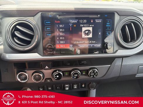 Used 2018 Toyota Tacoma TRD Sport w/ Technology Package AWD/4WD image 15