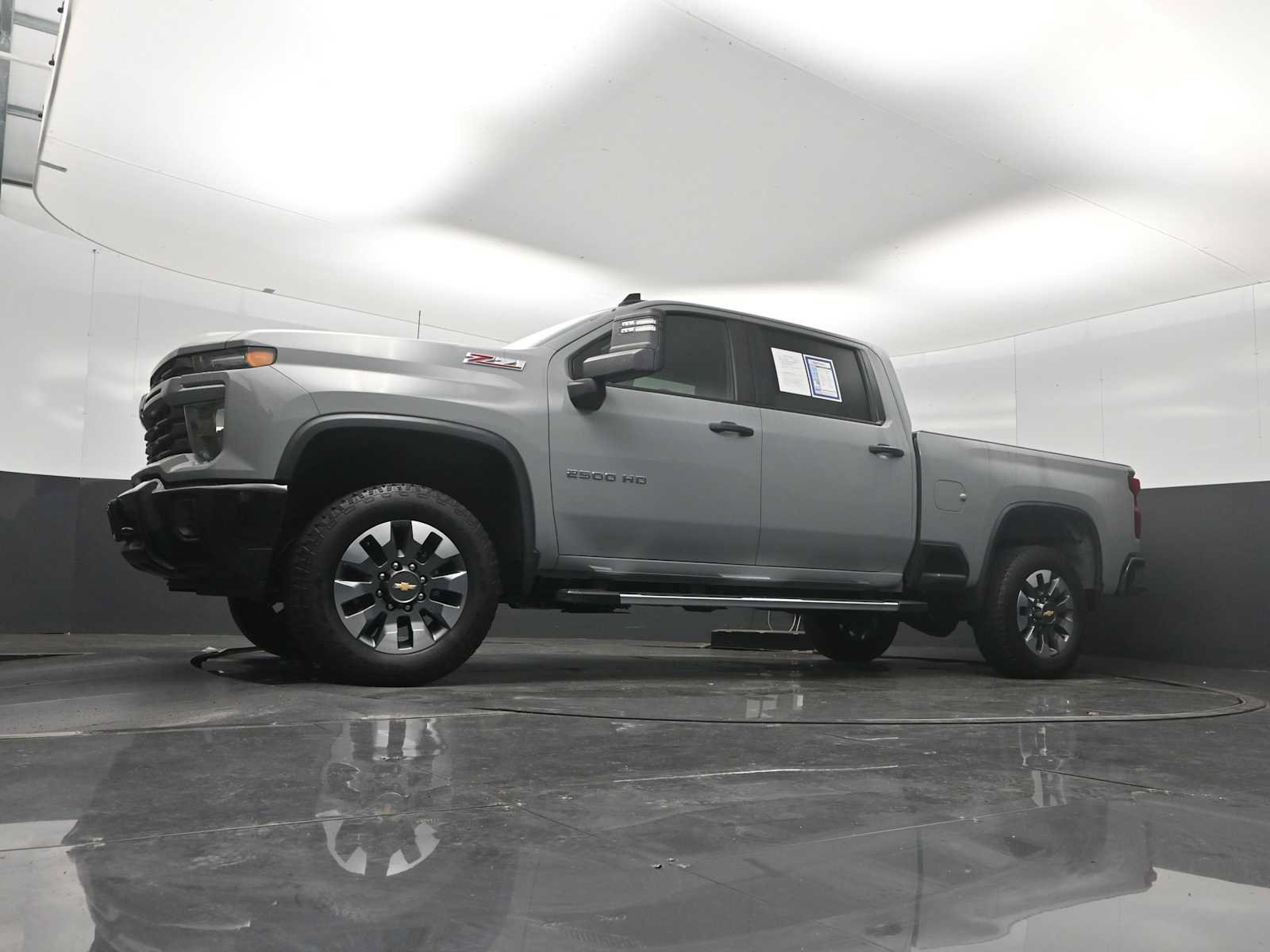 Used 2024 Chevrolet Silverado 2500 Custom w/ Custom Value Package AWD/4WD image 33