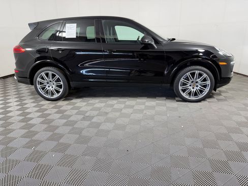 Used 2018 Porsche Cayenne Platinum Edition AWD/4WD image 8