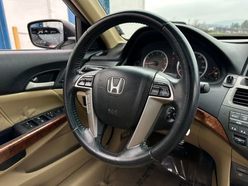 Used 2011 Honda Accord EX-L image 19