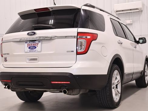 Used 2014 Ford Explorer Limited w/ Equipment Group 301A AWD/4WD image 9