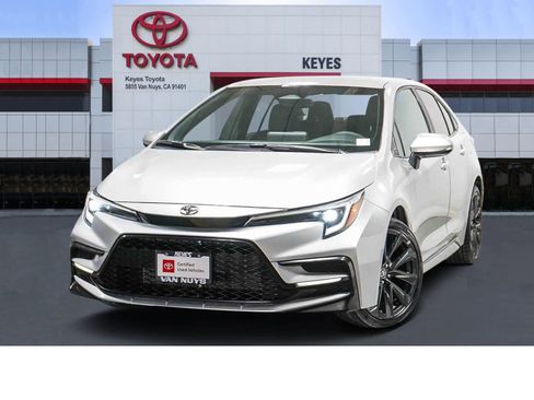 Certified 2024 Toyota Corolla SE FWD image 1