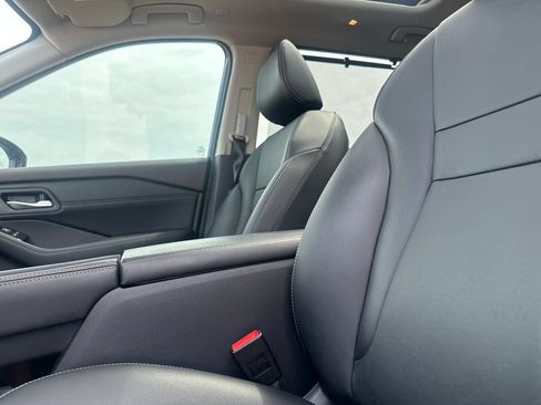 Certified 2023 Nissan Rogue SL w/ SL Premium Package FWD image 39