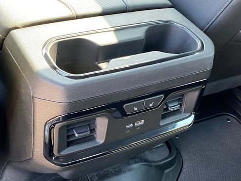 Used 2024 GMC Sierra 2500 AT4 w/ AT4 Premium Plus Package AWD/4WD image 28