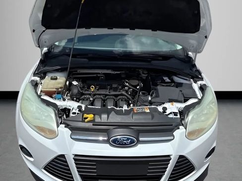 Used 2014 Ford Focus SE FWD image 30