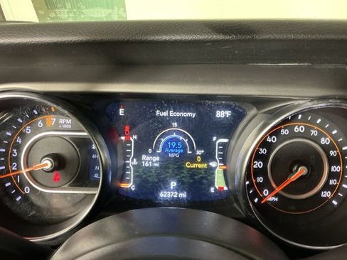 Used 2021 Jeep Gladiator Sport AWD/4WD image 19