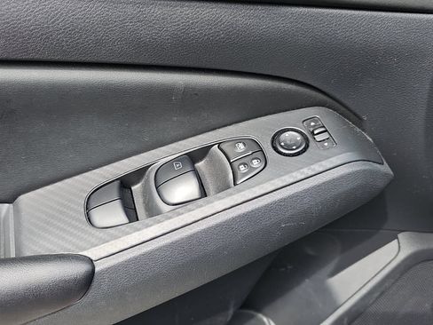 Certified 2024 Nissan Altima 2.5 S FWD image 25