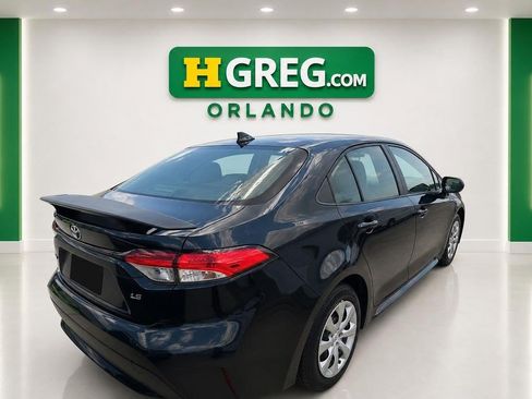 Used 2020 Toyota Corolla LE FWD image 6