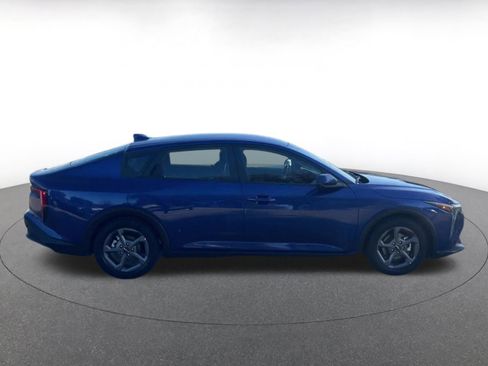 Used 2025 Kia K4 LXS image 16