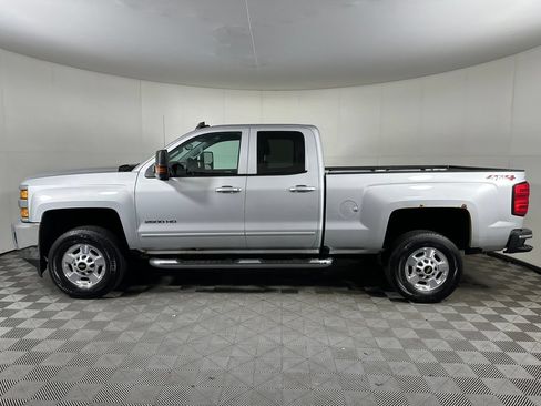 Used 2018 Chevrolet Silverado 2500 LT w/ All Star Edition AWD/4WD image 2