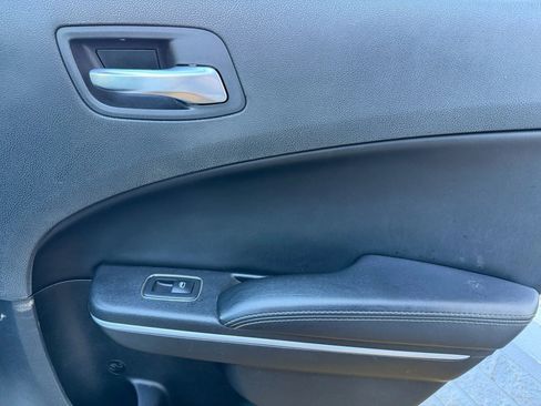 Used 2021 Dodge Charger SXT w/ Leather Interior Group image 11