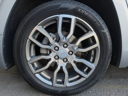 Used 2023 GMC Terrain Denali w/ LPO, Floor Liner Package AWD/4WD image 39