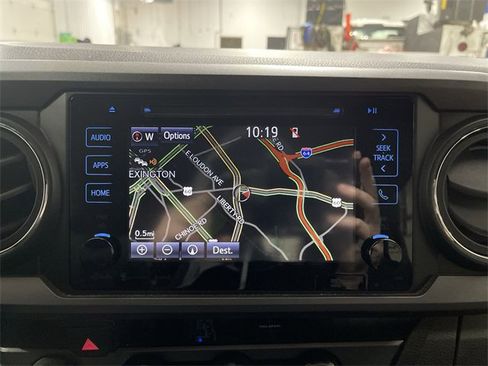 Used 2018 Toyota Tacoma SR5 image 23