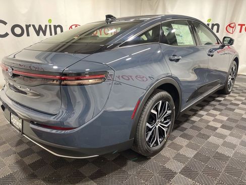 New 2026 Toyota Crown XLE image 5